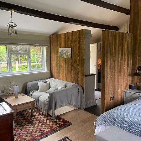 Couples Getaway, With Mountain Views/Dog Friendly Vila Crickhowell Exterior foto