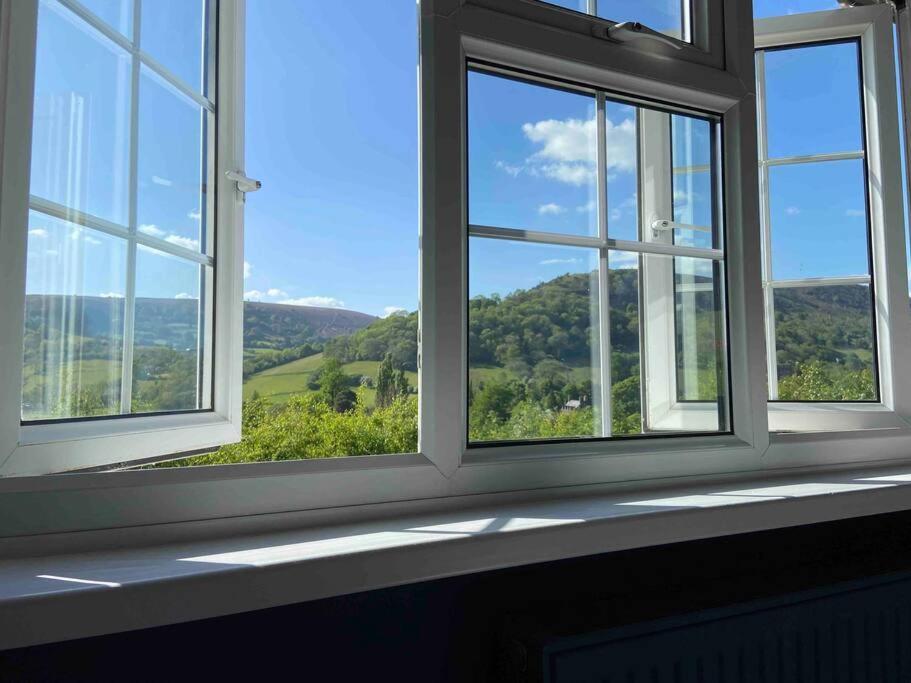 Couples Getaway, With Mountain Views/Dog Friendly Vila Crickhowell Exterior foto