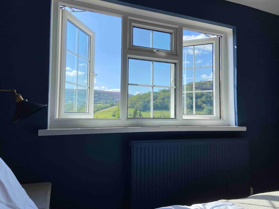 Couples Getaway, With Mountain Views/Dog Friendly Vila Crickhowell Exterior foto